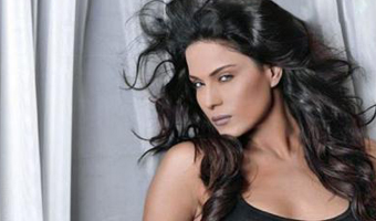 Veena Malik enjoys bold photoshoot