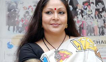 Rati Agnihotri to play mom to son on screen