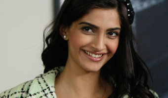 Sonam enjoyed dialogue baazi in Raanjhanaa