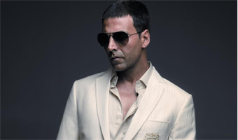 Avoid using mobile phones in theatres, urges Akshay