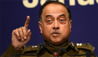 Neeraj Kumar hails Police Dial 100, calls cops great actors
