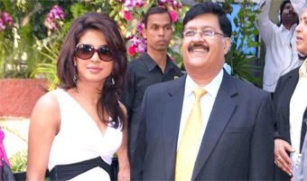 Actress Priyanka Chopras father dead