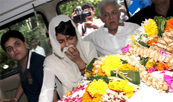 Priyanka Chopras father cremated