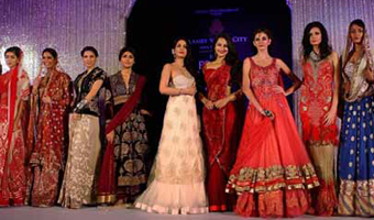 Royal start for IBFW with Valayas collection (With Images)