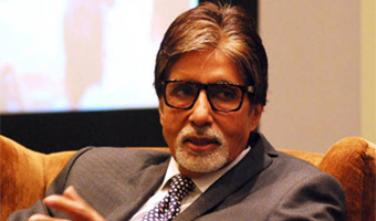 Big B receives Maestro award 