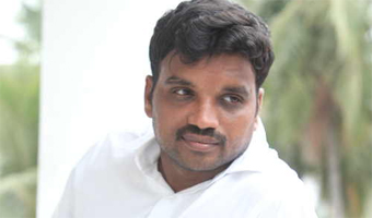 Eeram director to tie the knot