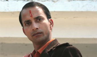 Deepak Dobriyal feels pressure in promoting films