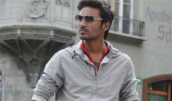 Dhanush celebrates 30th Bday in London 