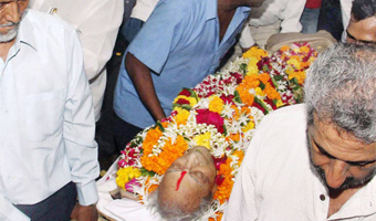 Prans body taken to crematorium