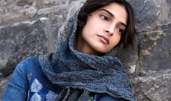 Khubsoorat extremely contemporary, says Sonam