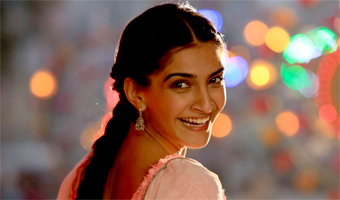 Irresponsible to be diplomatic on issues: Sonam Kapoor