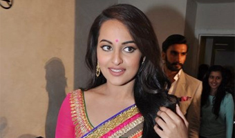 Mom never interferes in my work: Sonakshi Sinha