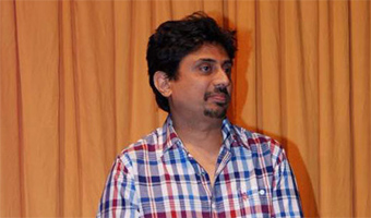 Umesh Shuklas kitty full, not co directing Arshad starrer