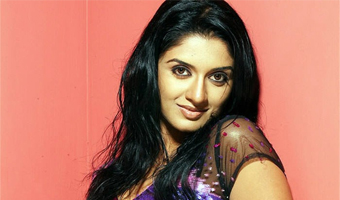 Vimala Raman goes to Hindi 