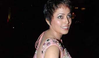 Ammaji Meghna Malik goes modern in Gustakh Dil