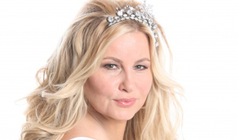 Jennifer Coolidge hates Spanx