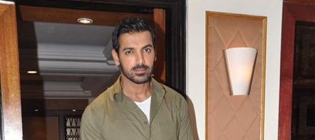 Courage to be clutter breaker comes from audience: John Abraham