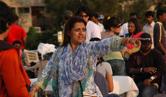 Basu Chatterjees daughter excited about Bengali directorial debut
