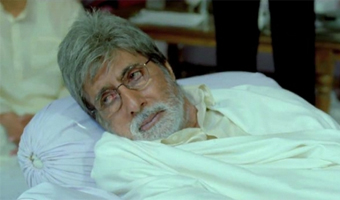 Prakash Jha refuses to show Satyagraha to team Anna