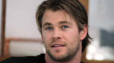 Chris Hemsworth, a careful driver