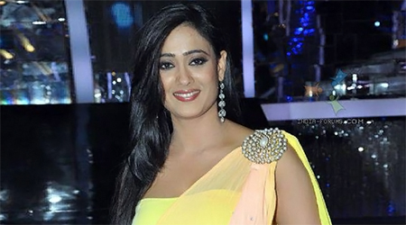Im living stress free life: Shweta Tiwari