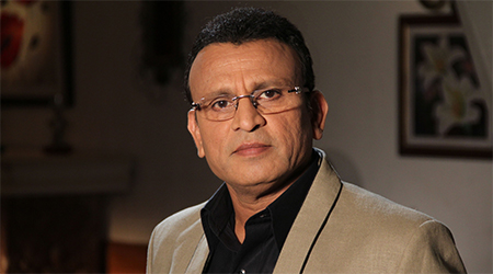 Annu Kapoor gears up for satire Muavza