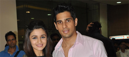 Alia, Sidharth get makeover during salon launch