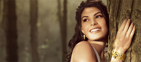 Jacqueline sheds glamorous image for Kick