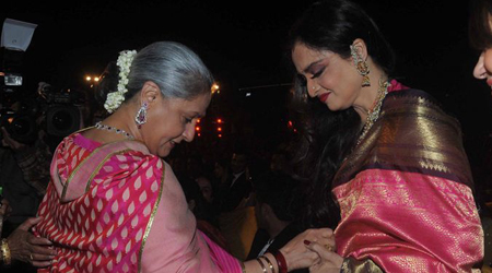 Rekha extends friendly hand to Jaya Bachchan