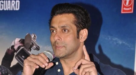 Salman unveils O Teri trailer