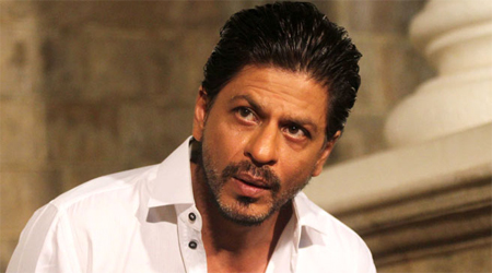 Shah Rukh injured, rushed to Nanavati Hospital