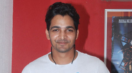 Harsha to sell his t shirts to fund girls education