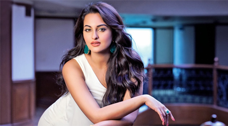 Sonakshi off to Jaipur for Tevar