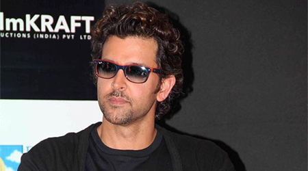 Superhero Hrithik turns 40, fraternity wishes the best