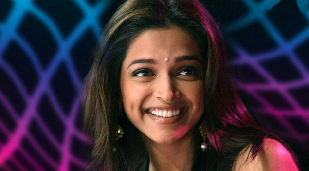 Deepika shakes a leg with 55 year old fan, floored by his charm