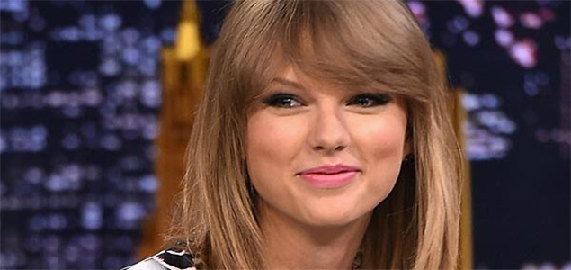 Taylor Swift awarded Billboard Woman Of The Year 2014