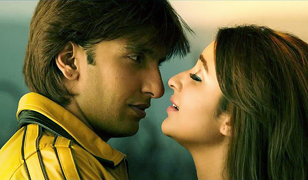 Ranveer looks hot with his shaved head: Parineeti