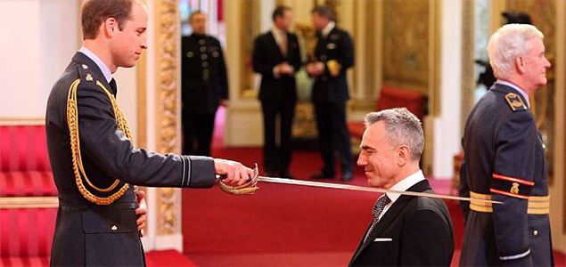 Daniel Day Lewis honoured with knighthood at ceremony in Buckingham Palace