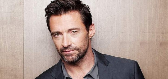 Hugh Jackman cut himself with a knife on Broadway stage