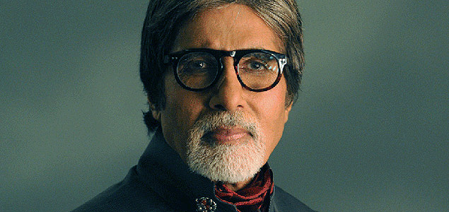 Big B receives Yash Chopra Memorial Award
