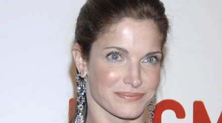 Stephanie Seymour to front Est©e Lauder campaign