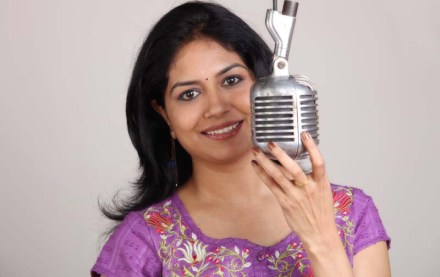 Singer Sunitas cameo in Anamika