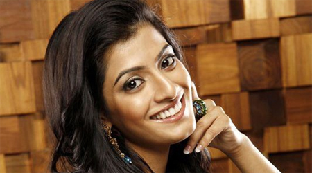 Varalaxmi to play Karakattam dancer in Balas next