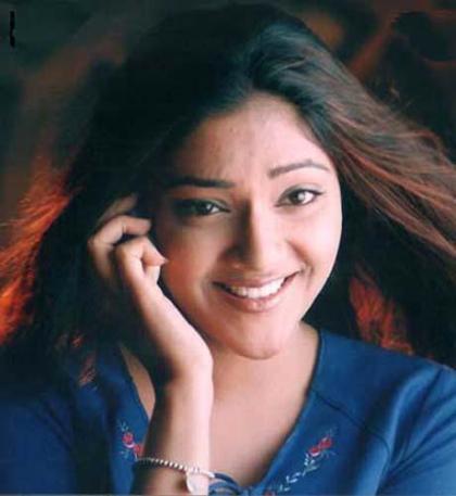 Abhirami back to films