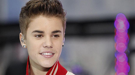 Lawyers fight to keep Biebers semi nude photos private