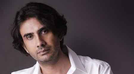 Will film on 1983 World Cup feature Kapil, Gavaskar?
