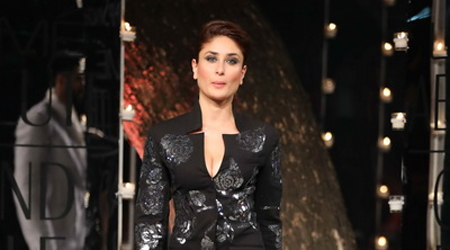 Kareena sets stage on fire at LFW finale
