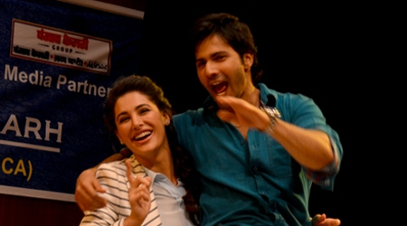 Varun Dhawan performs lap dance for Nargis Fakhri