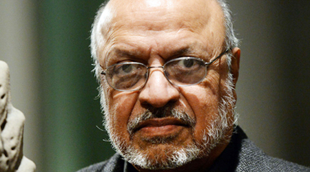Benegal happy with exhibition on Mumbais bond with cinema