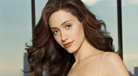 Emmy Rossum prefers nerdy men